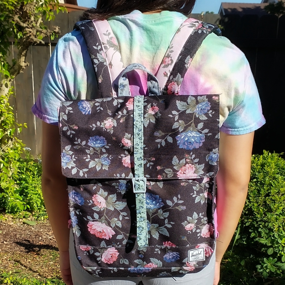 Herschel women's backpack 🎒